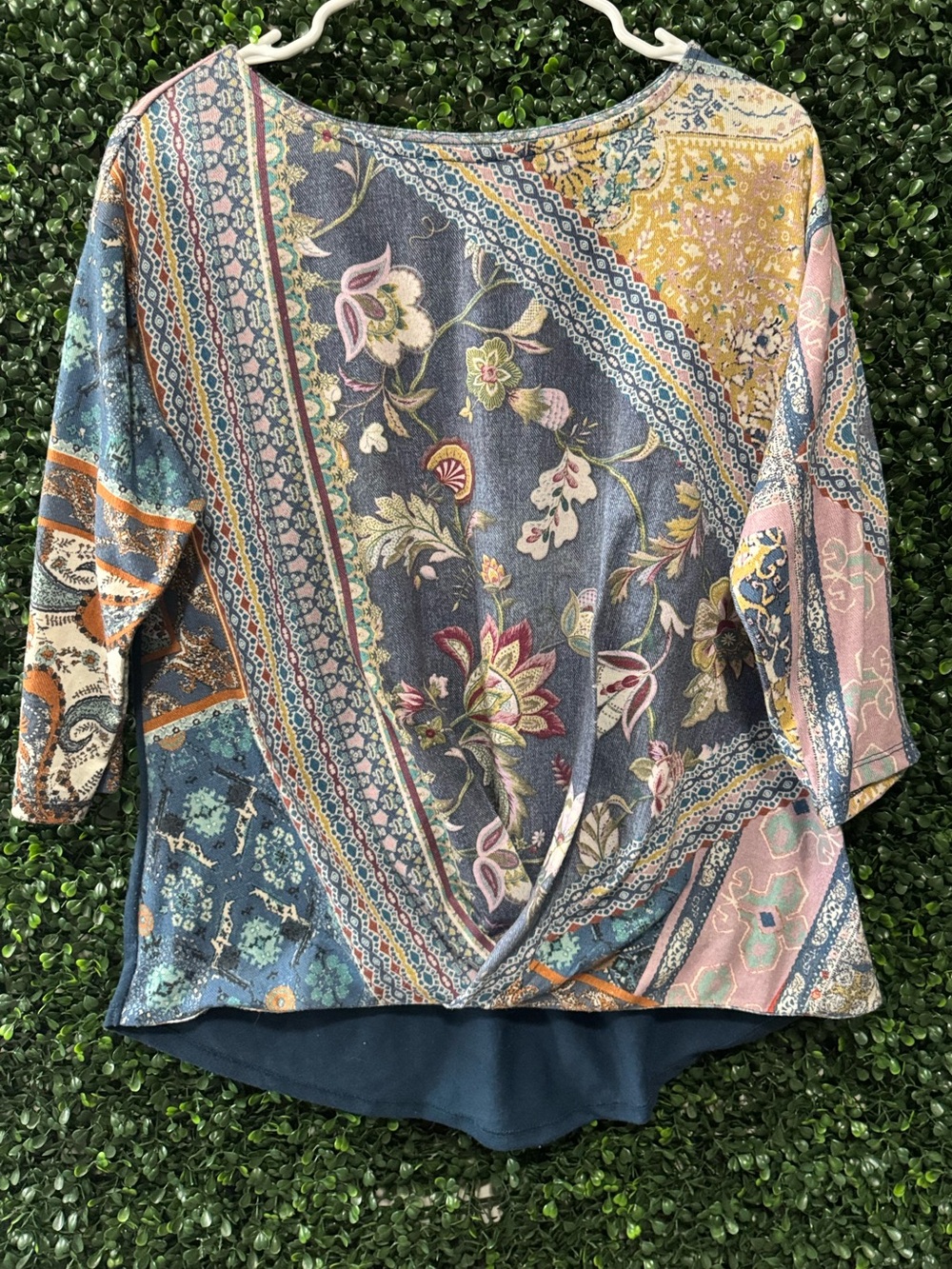 ONE WORLD WOMEN'S 3/4 Sleeve Twist Front Floral Top